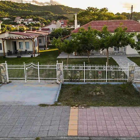 Anna's Semesterbostad Agiakampos (Volos)